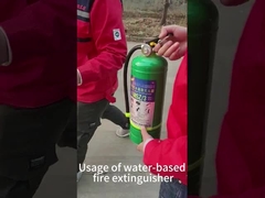 Método de utilização do extintor à base de água e utilização do extintor
